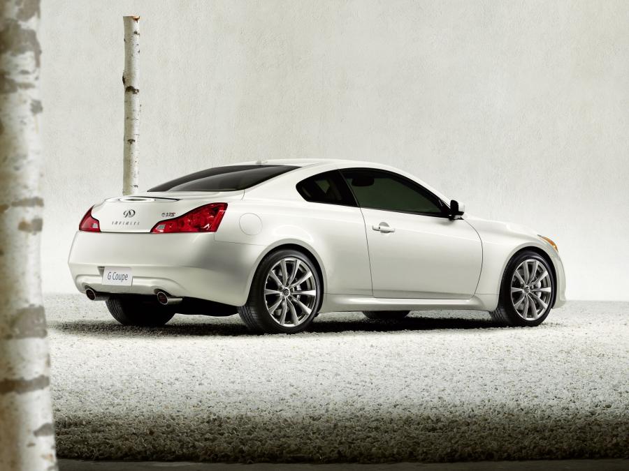  Infiniti G37 S Coupe 2008 года  (фото 6 из 13)